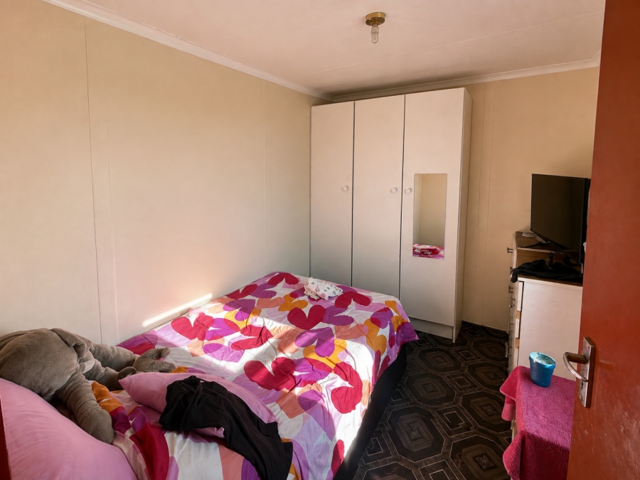 2 Bedroom Property for Sale in Delft Western Cape